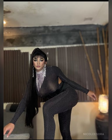 NicoleeSora foto