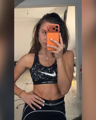 NidaSheldon photo
