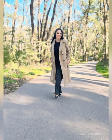 AngelinaKunis Foto