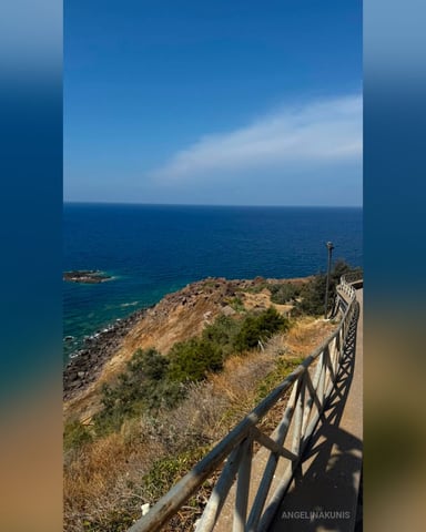 AngelinaKunis Foto