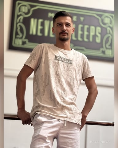 HayesNova foto