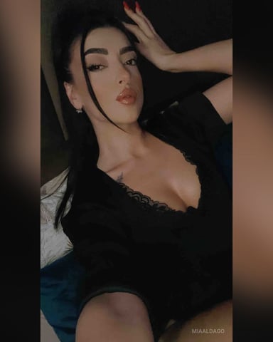 MiaAldago foto