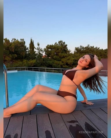 KendraParlow photo
