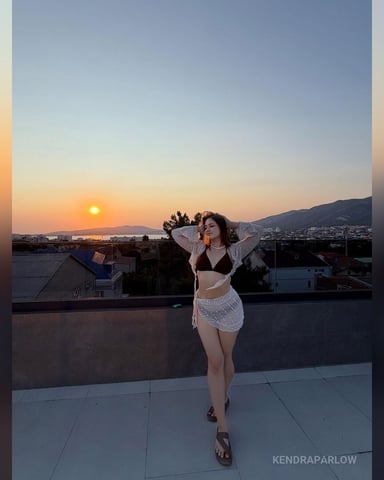 KendraParlow photo