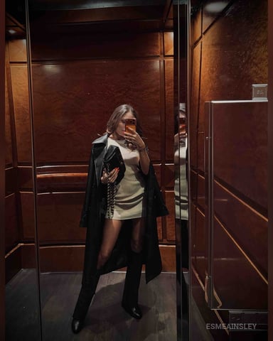 EsmeAinsley foto