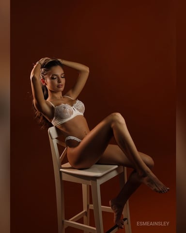 EsmeAinsley foto
