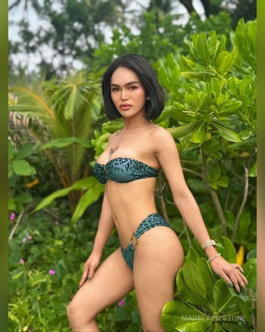 MadelaineStone photo