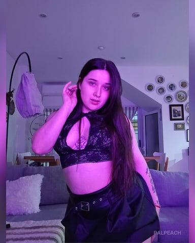 PalPeach photo