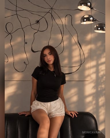 MonicaVane foto