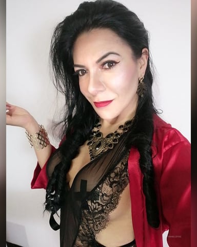 ChandrelRose photo