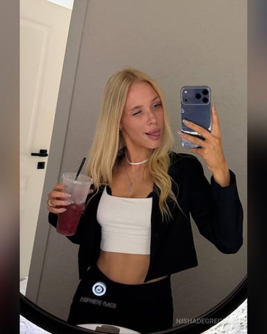 NishaDegregorio, fotografie