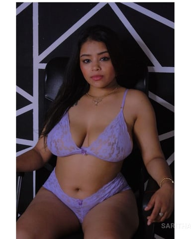 SarithaFox foto