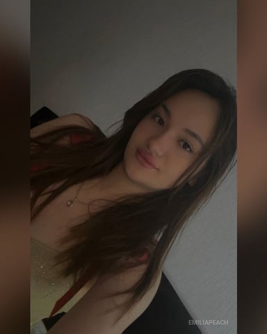 EmiliaPeach Foto