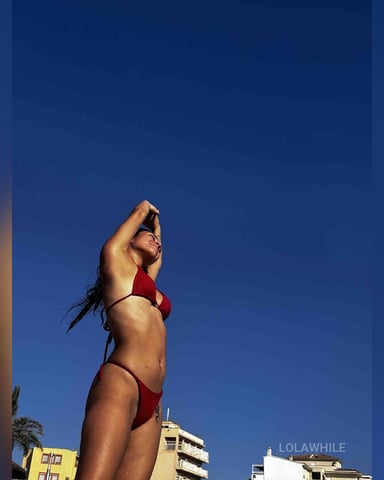 LolaWhile Foto