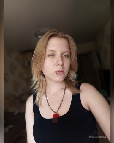 VikiCharm photo