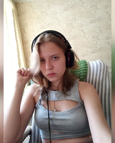 VikiCharm photo