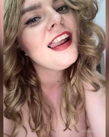 MeganDarcy foto