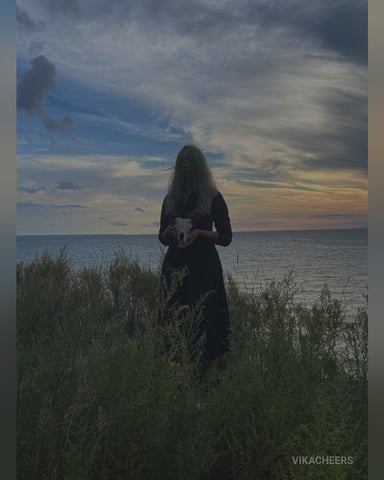 VikaCheers photo