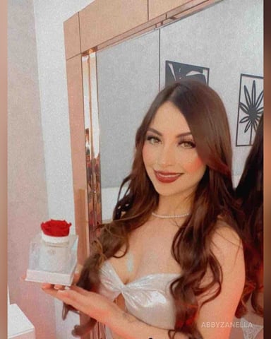 AbbyZanella Foto