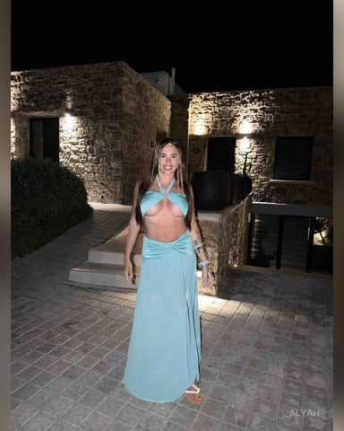 Alyah photo