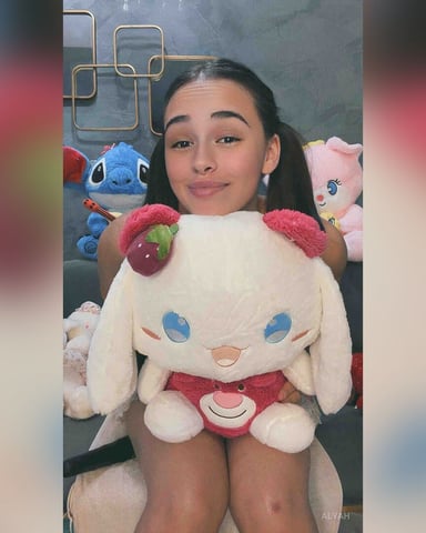 Alyah photo