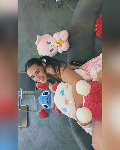 Alyah photo