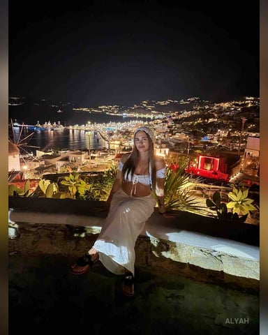 Alyah photo