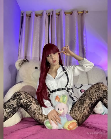 NyraRose Foto