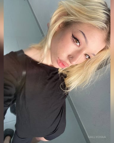 SallyChaa photo