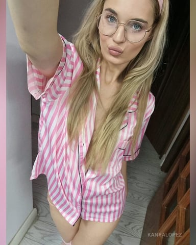 KanyaLopez photo
