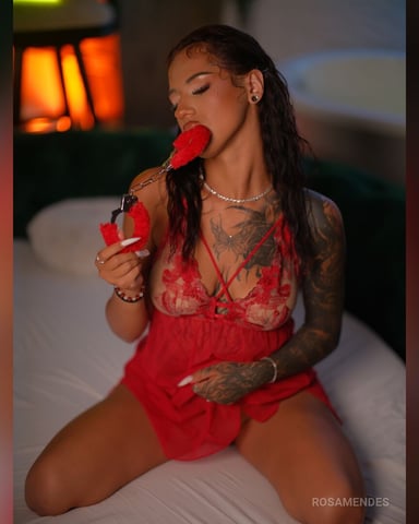 RosaMendes photo