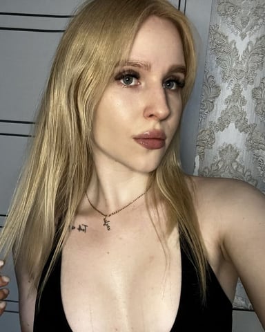 ChristyMuse photo 2