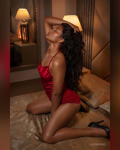LauraSins, fotografie