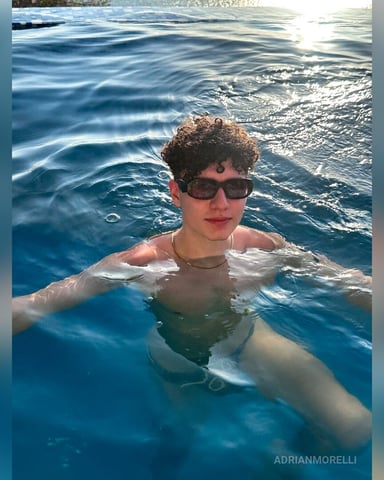 AdrianMorelli photo