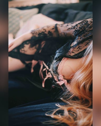 AmeliaJixie photo