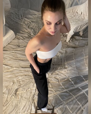 BeverlyBonas foto