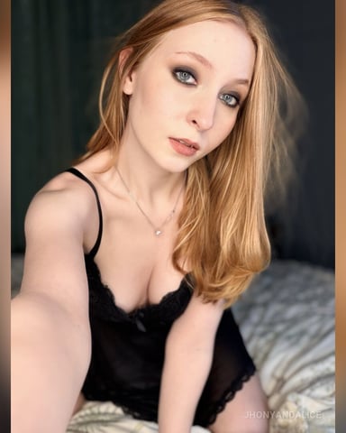 JhonyAndAlice photo