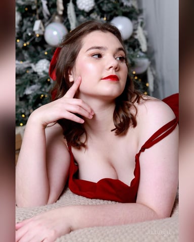 JullieBell photo