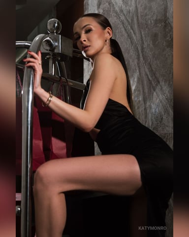 KatyMonro photo