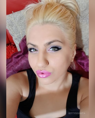 KittyDivinita photo