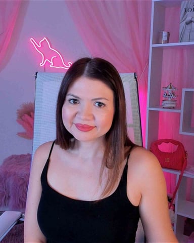 ElaraWynne photo 8