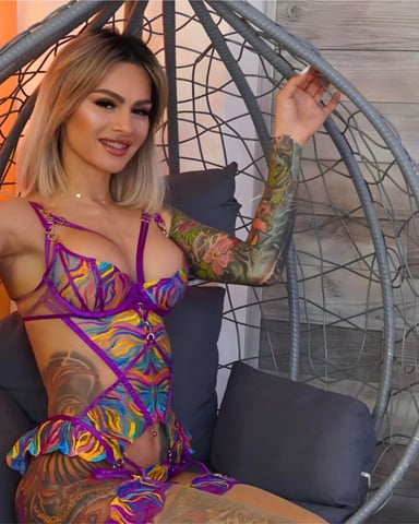 TiffanyMaze foto
