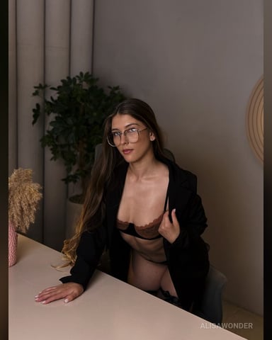AlisaWonder Foto