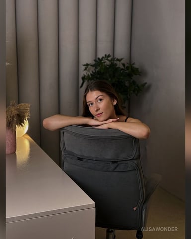 AlisaWonder Foto