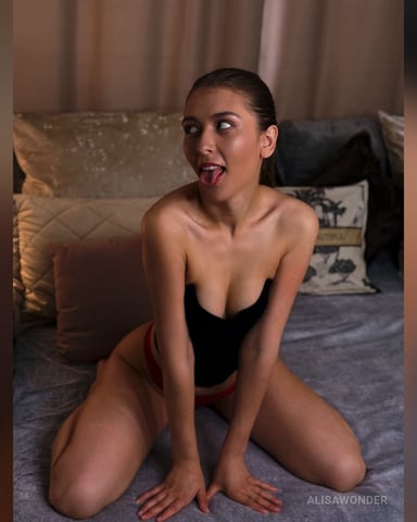 AlisaWonder Foto