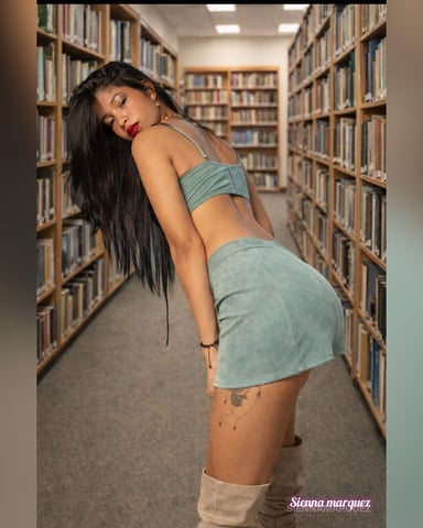SiennaMarquez foto