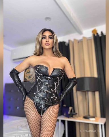 AlexaKhalifa, fotografie