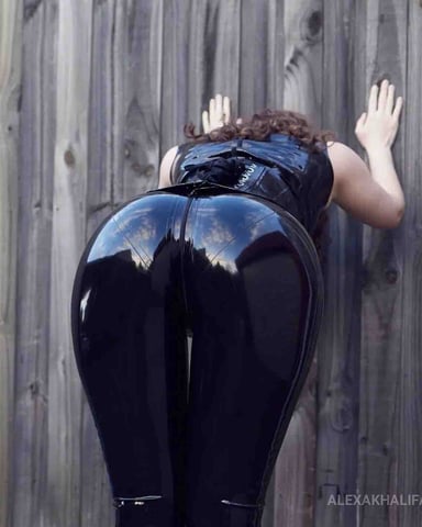 AlexaKhalifa, fotografie