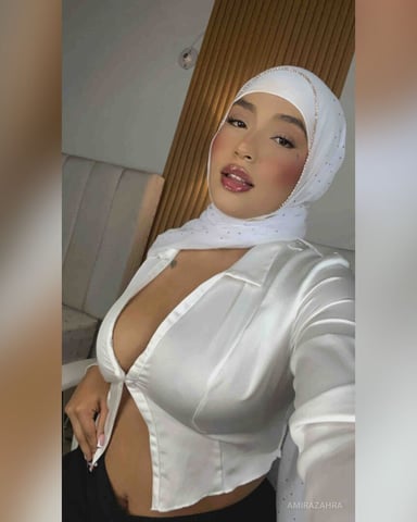 Amirazahra photo 2