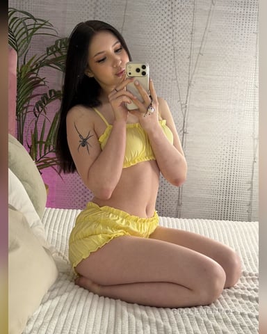 GraceMonroes photo
